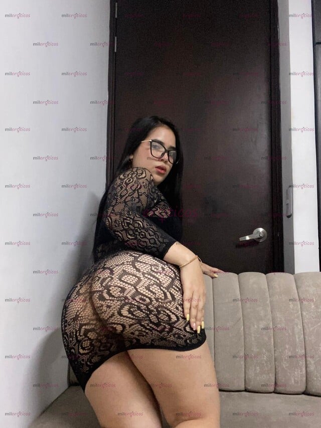 FOTOS DE HOLA PAPI SOY EMILY TU DELICIOSA COLOMBIANA DISPUESTA A PASARLA RICO CONTIGO.