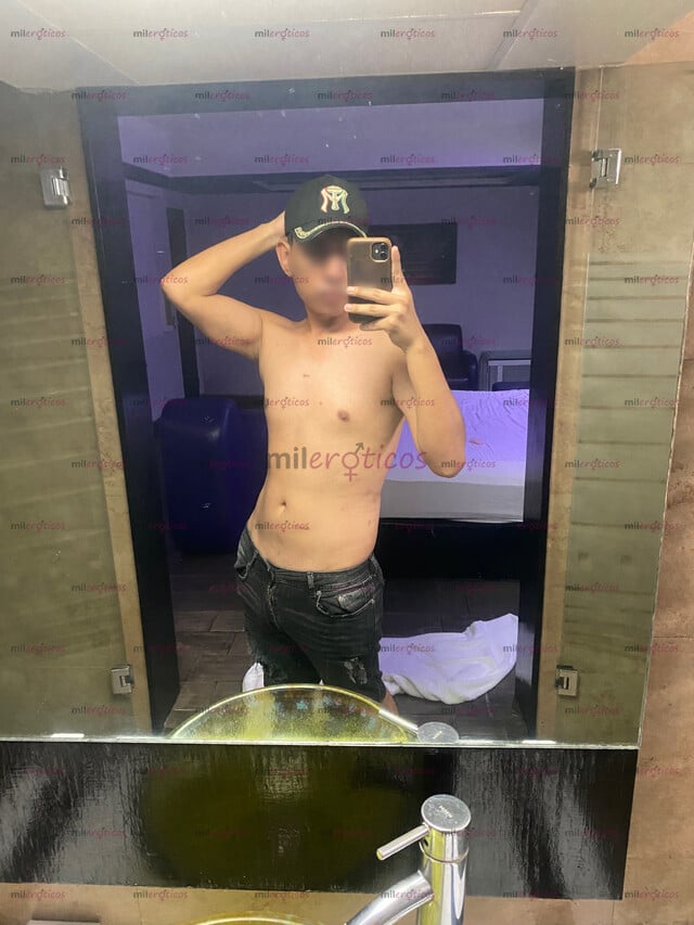 FOTOS DE JOVEN BISEXUAL DE 24 AÑOS CON 19 CM DE PLACER DESDE $700 TODO DISCRETO