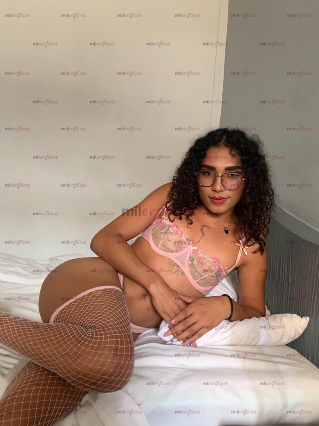 FOTOS DE CANSADO D LO MISMO? UNICA Y DE PASO LUNA SEXI Y COMPLACIENTE EN SECRETO