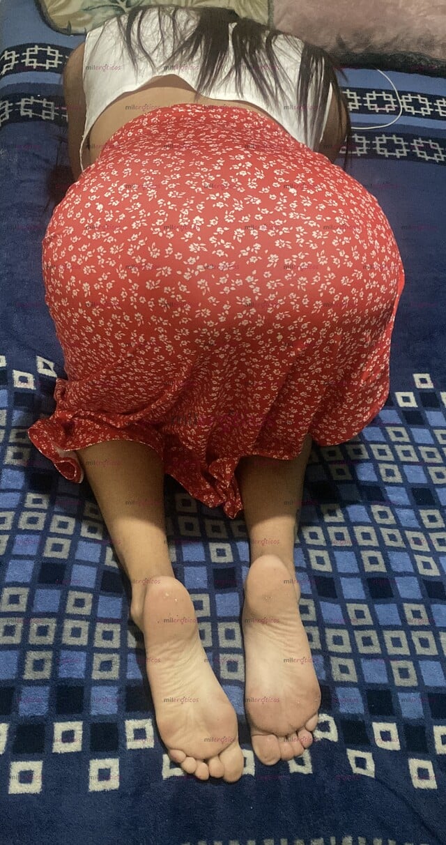 FOTOS DE JOVEN DELGADA Y ALTA CON 22 AÑOS RECIÉN CUMPLIDOS INDEPENDIENTE