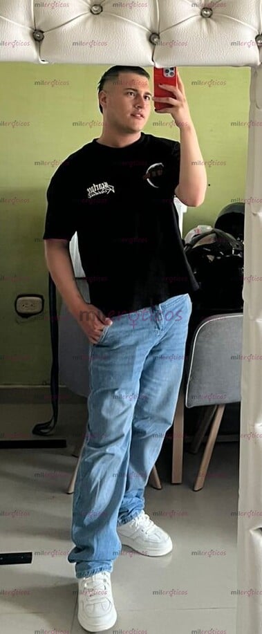 FOTOS DE JOVEN ARDIENTE, CARISMATICO Y DISPUESTO A CUMPLIR TODAS TUS FANTASIAS