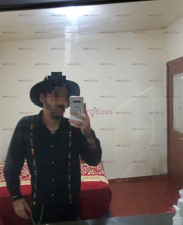 FOTOS DE EL GALLO CACHONDO(JOVEN ACTIVO)ADICTIVO TAMBIÉN