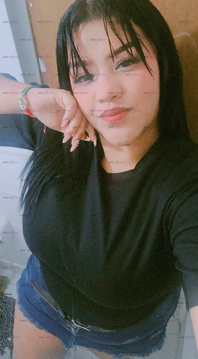 FOTOS DE QUIERO SENTARME EN TU VERGA Y SACARTE ESA LECHITA A PUNTA DE SENTONES..