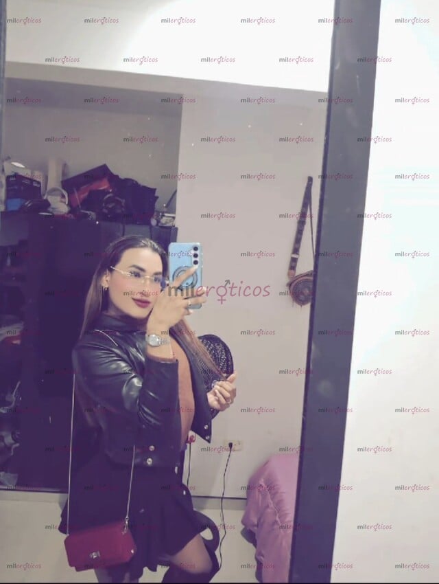 FOTOS DE UNA DULCE NIÑA19AÑITOS LA DAMA DEL DIA Y LA NOCHE: BELLEZA, MISTERIO Y UN PRECIO