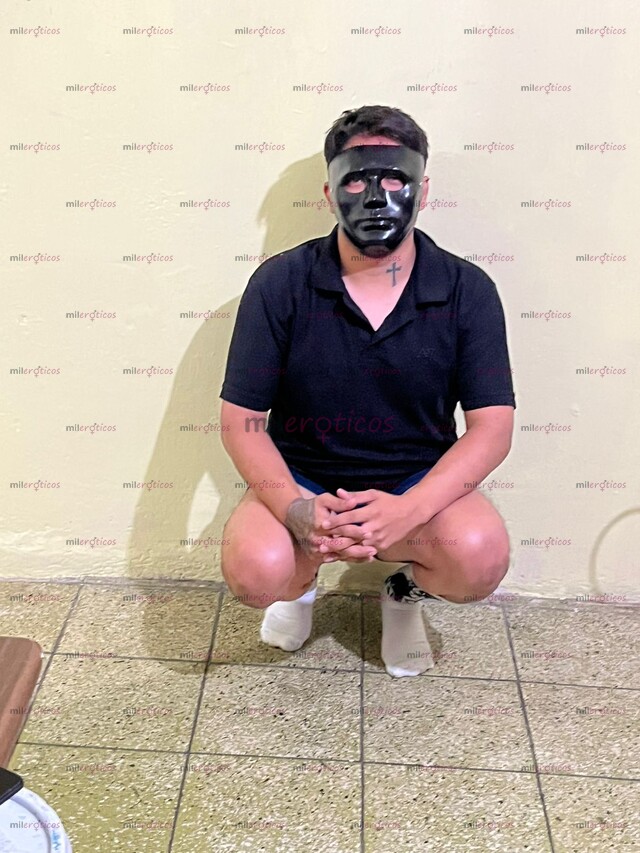 FOTOS DE JOVEN CON BUENA HERRAMIENTA ..PARA QUE TE QUITES LAS GANAS