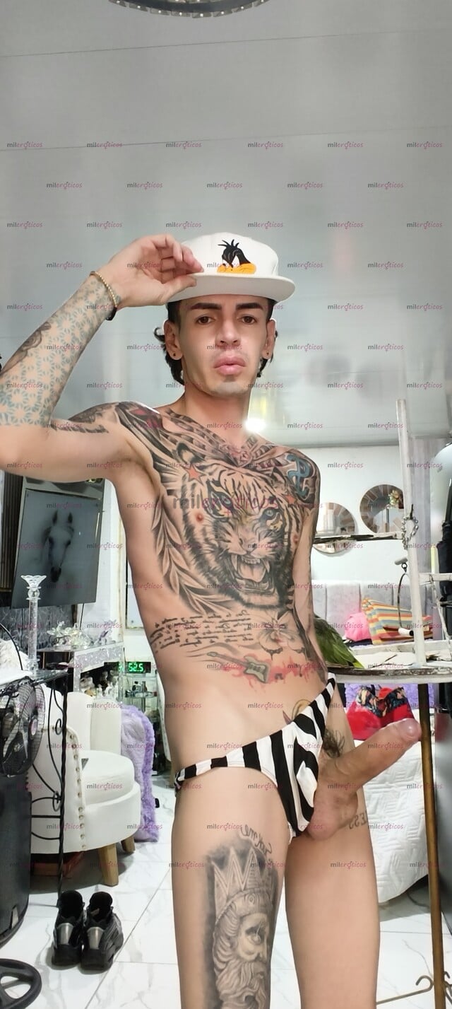 FOTOS DE FLACO TATUADO BLANCO MORBOSO ACTIVO FETICHERO