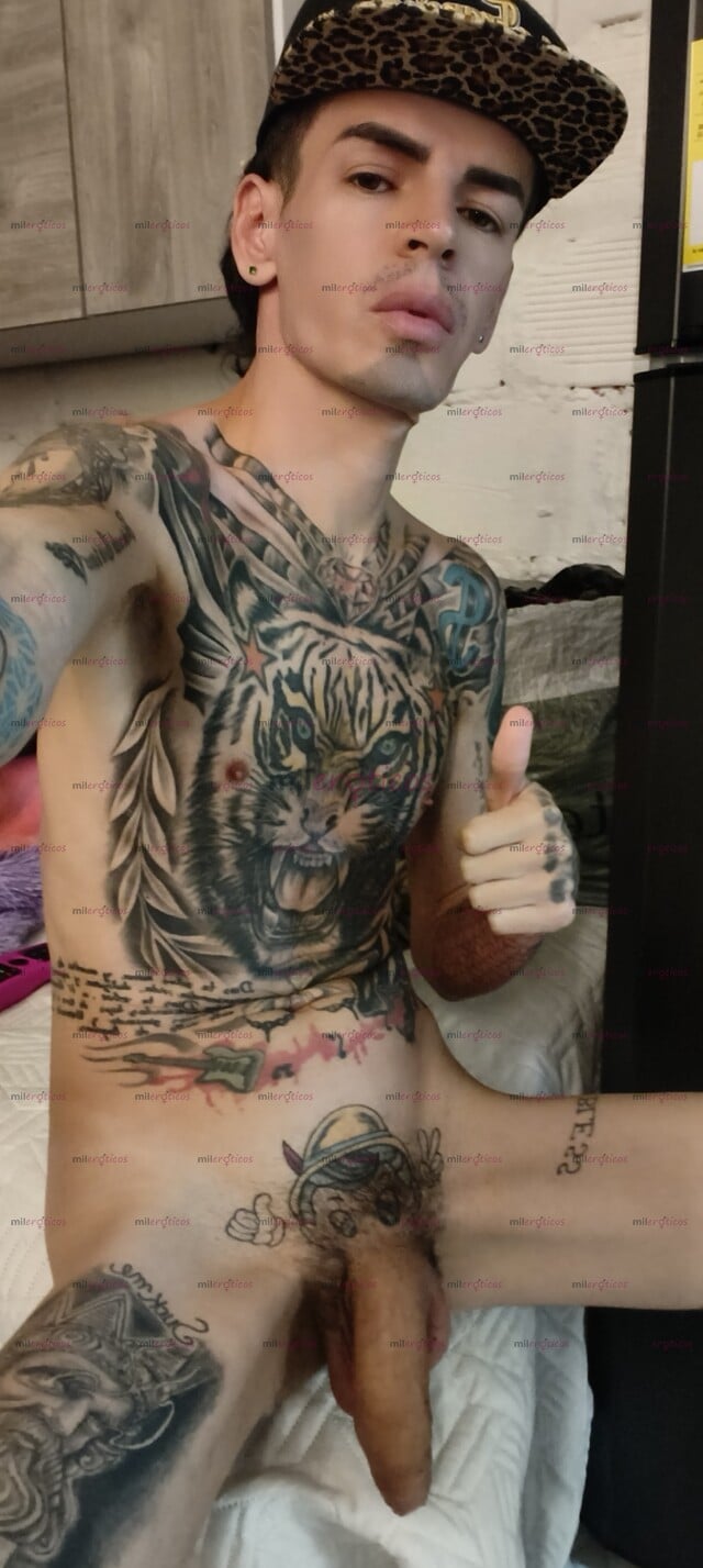 FOTOS DE FLACO TATUADO BLANCO MORBOSO ACTIVO FETICHERO