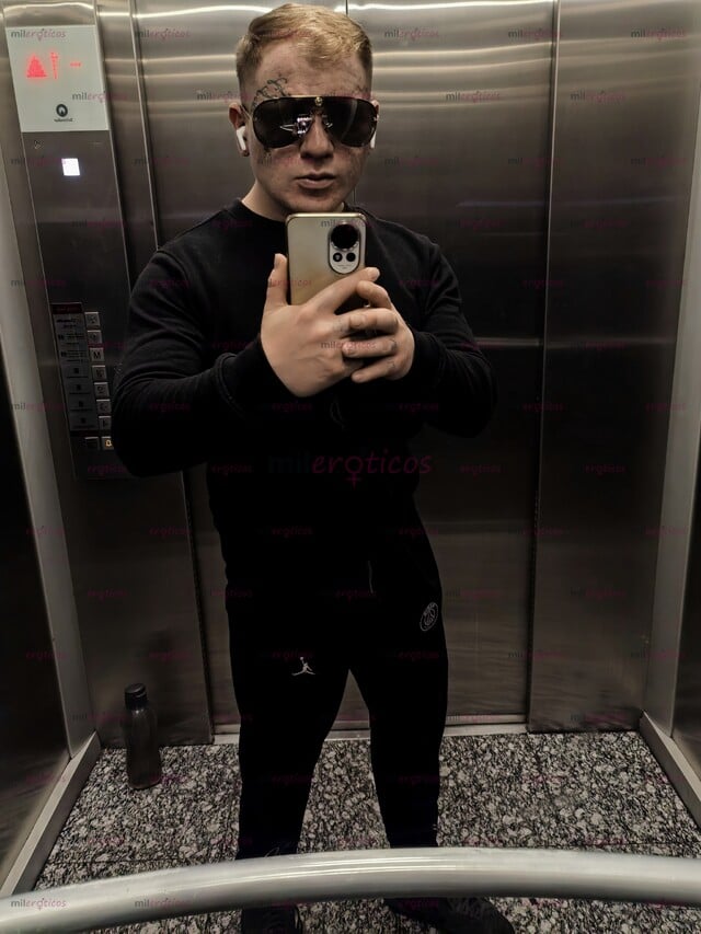 FOTOS DE SOY UN GIGOLO, ME ENCANTA HACER COMPAÑÍA A MUJERES DISPONIBLE.