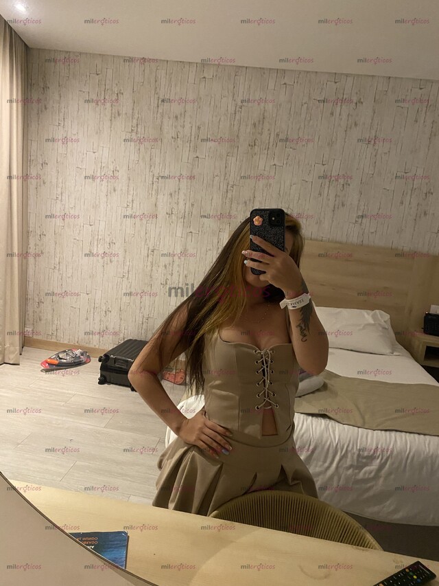 FOTOS DE BELLA .. MUJER HERMOSA .. CREATIVA .. SINCERA . CARIÑOSA ..