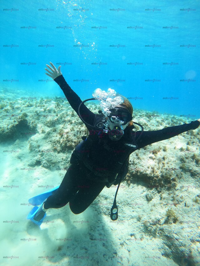 FOTOS DE BELLA .. MUJER HERMOSA .. CREATIVA .. SINCERA . CARIÑOSA ..