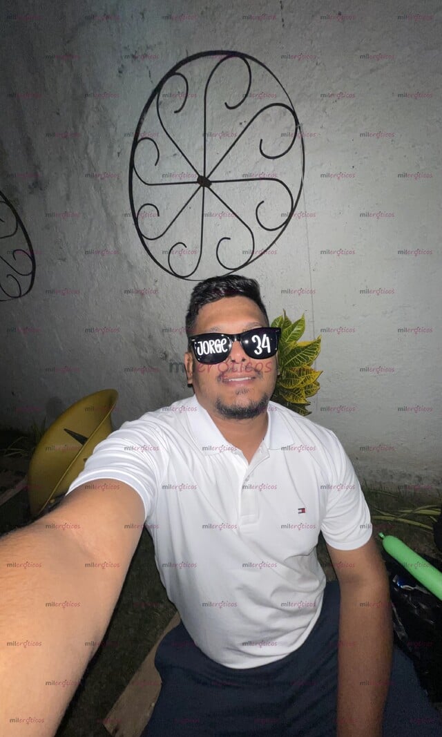 FOTOS DE CHICO CALIENTE, NUEVO EN LA CIUDAD, CON GANAS DE COMPLACER TODOS TUS DESEOS