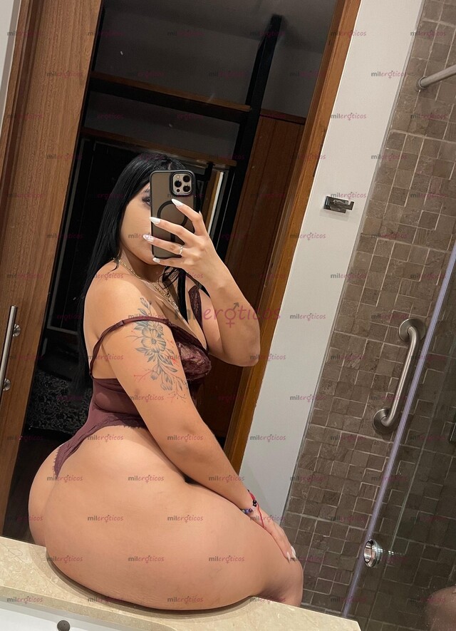 FOTOS DE EXCLUSIVA MUJER ELEGANTE CON UN HERMOSO CUERPO NATURAL