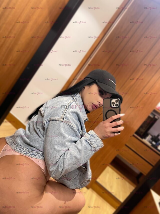 FOTOS DE EXCLUSIVA MUJER ELEGANTE CON UN HERMOSO CUERPO NATURAL