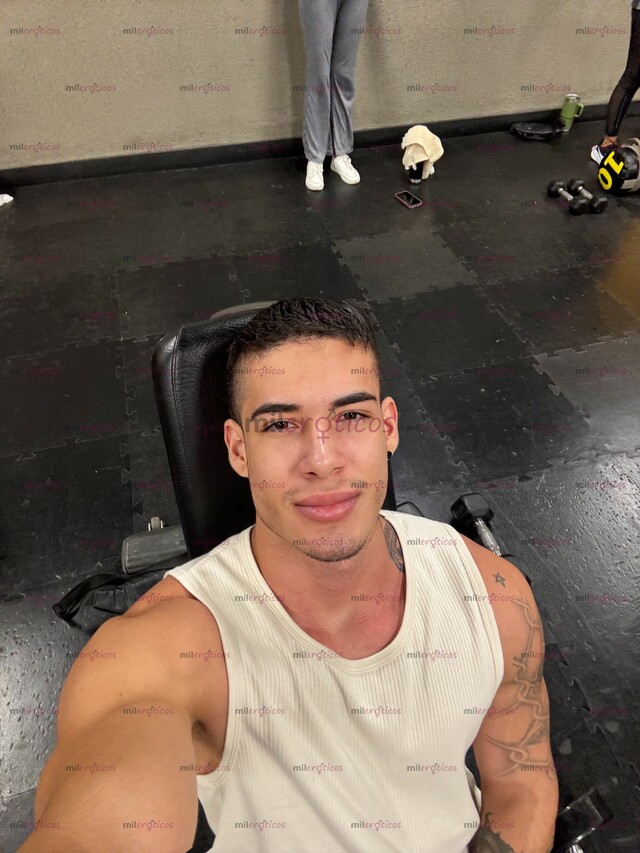 FOTOS DE PAISA VARONIL VERGON SERIO Y COMPLACIENTE DISPONIBLE