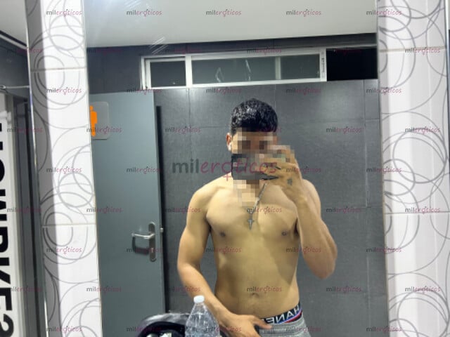 FOTOS DE CHICO CALIENTE Y VERGON DISPONIBLE PARA COMPLACERTE