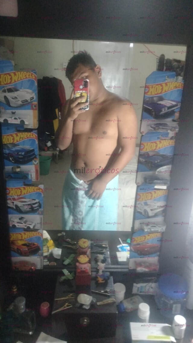 FOTOS DE HEY QUE TAL, CHICO UNIVERSITARIO QUE DA MASAJES ERÓTICOS A PAREJAS O SOLOS