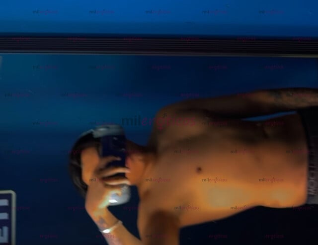 FOTOS DE CHICO VIRIL COLAGENO NATURAL CUERPO TRABAJADO DISCRETO VERGON LIMPIO VERGUDO