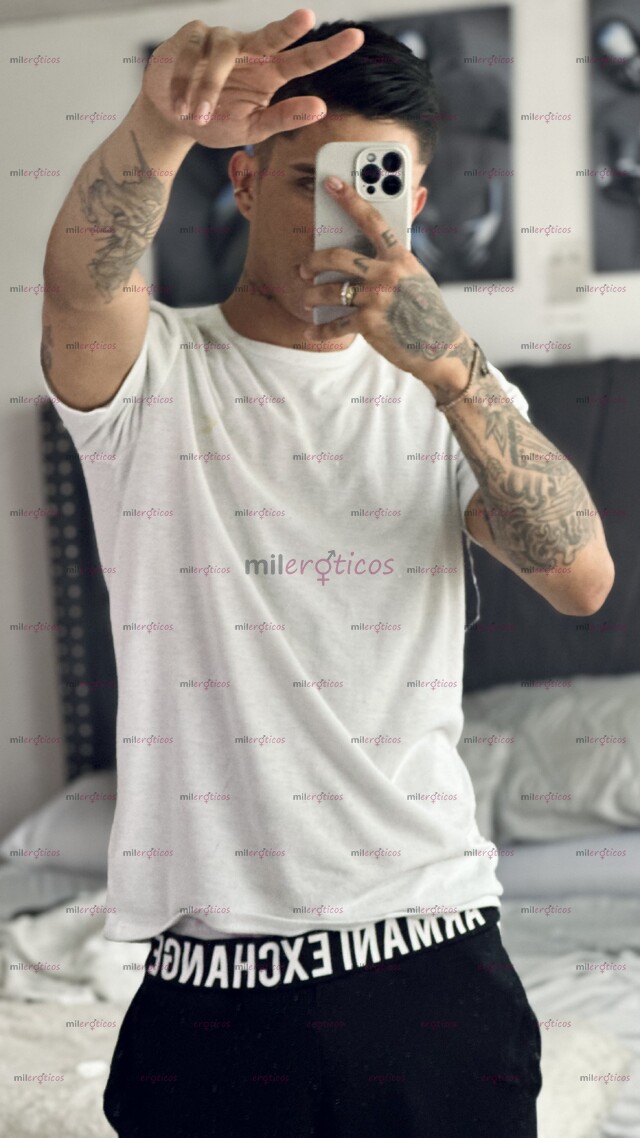 FOTOS DE CHICO JOVEN 100% REAL Y DISPONIBLE PARA CONOCERNOS Y PASAR UN BUEN RATO