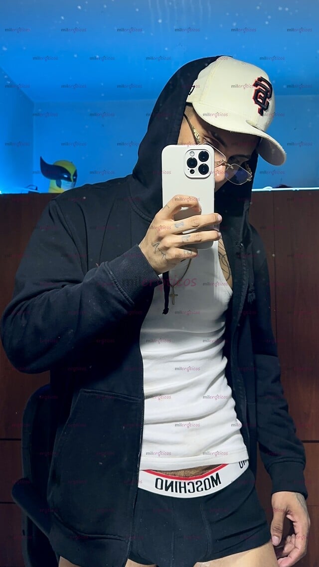 FOTOS DE CHICO JOVEN 100% REAL Y DISPONIBLE PARA CONOCERNOS Y PASAR UN BUEN RATO