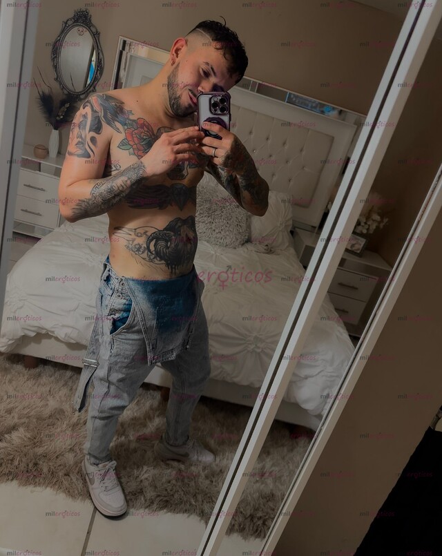 FOTOS DE SINGLE TATUADO DISPUESTO A EXPERIMENTAR CON PAREJAS