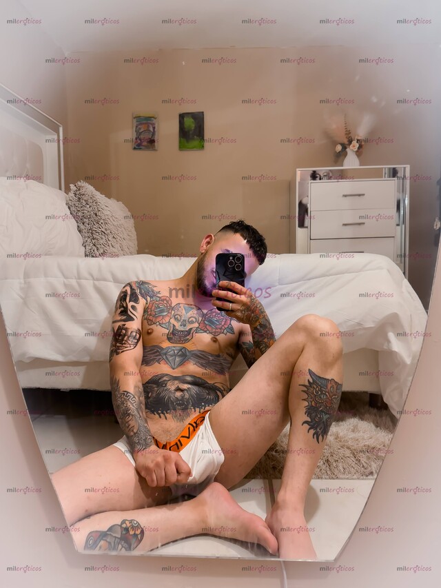 FOTOS DE TATUADO CHACAL, CALIENTE PARA DARTE UNA BUENA COGIDA