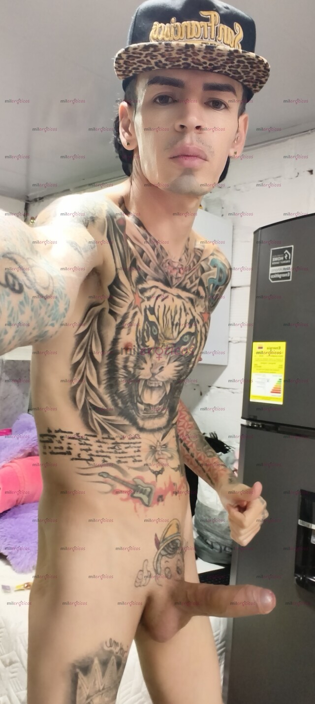 FOTOS DE FLACO VERGON BLANCO TATUADO LECHERO MORBOSO