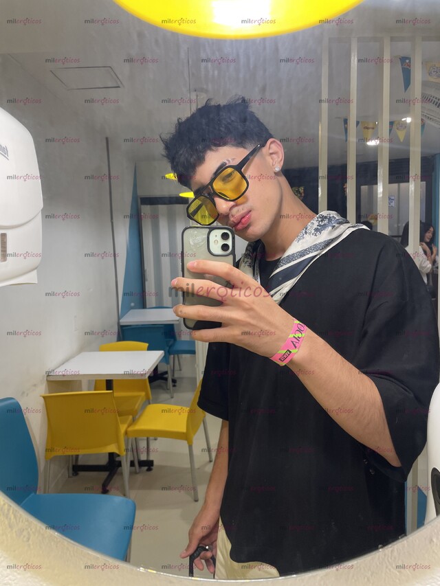 FOTOS DE JOVEN, XL 22CM, DOTADO, DELGADO , CACHONDO Y DISPONIBLE