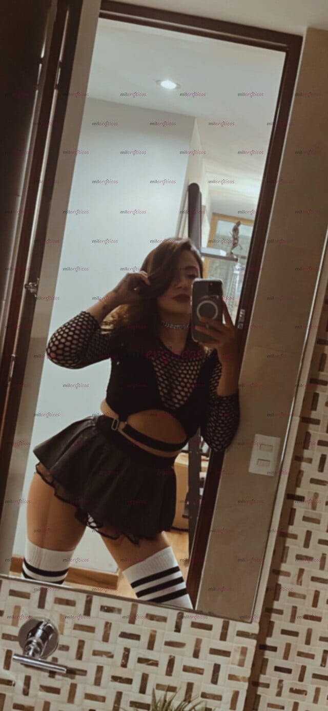 FOTOS DE HERMOSA FLACA DISPUESTA A COMPLACERTE Y LISTA PARA CUMPLIR TODAS TUS FANTASÍAS