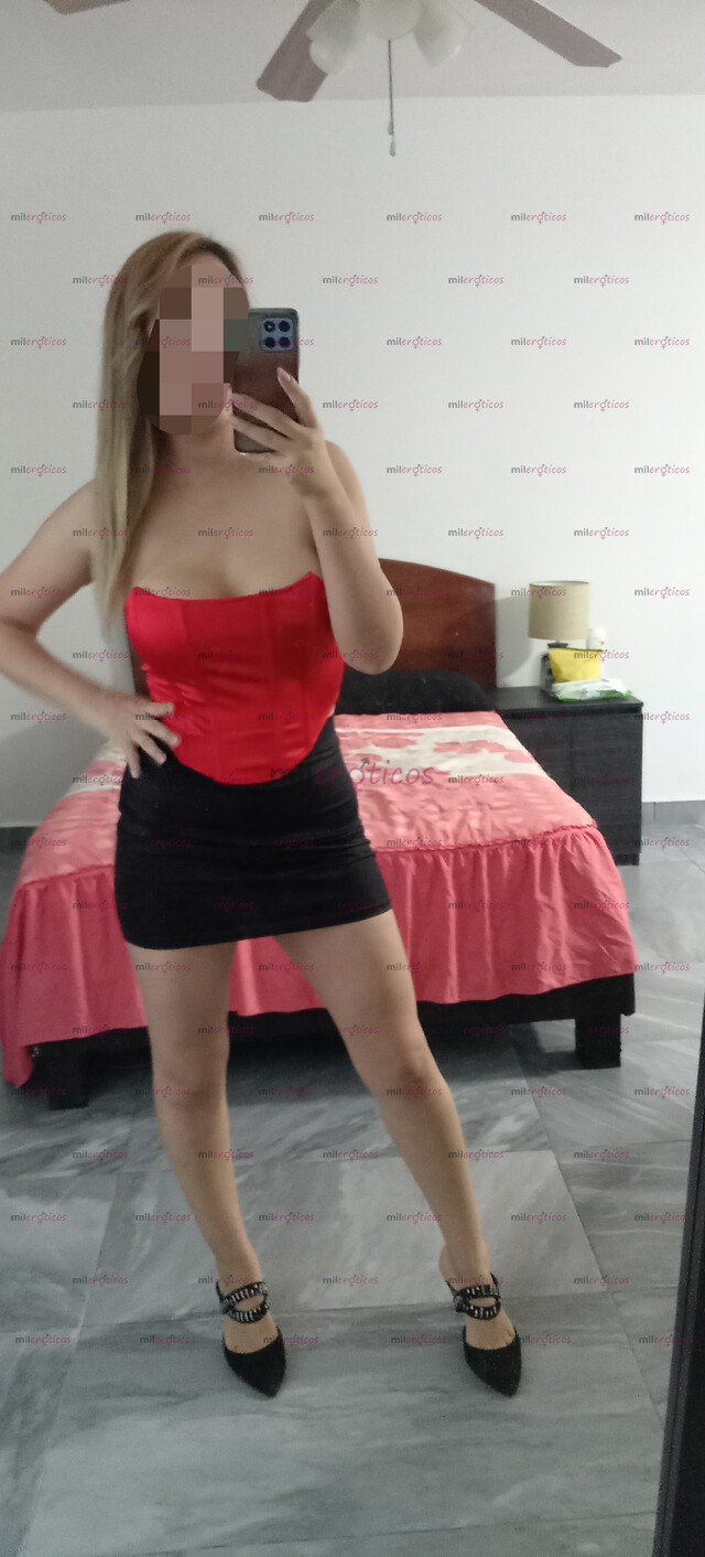 FOTOS DE RENATA SECRETARIA BLANCA, COMPLACIENTE, POMPUDA Y CHICHONA