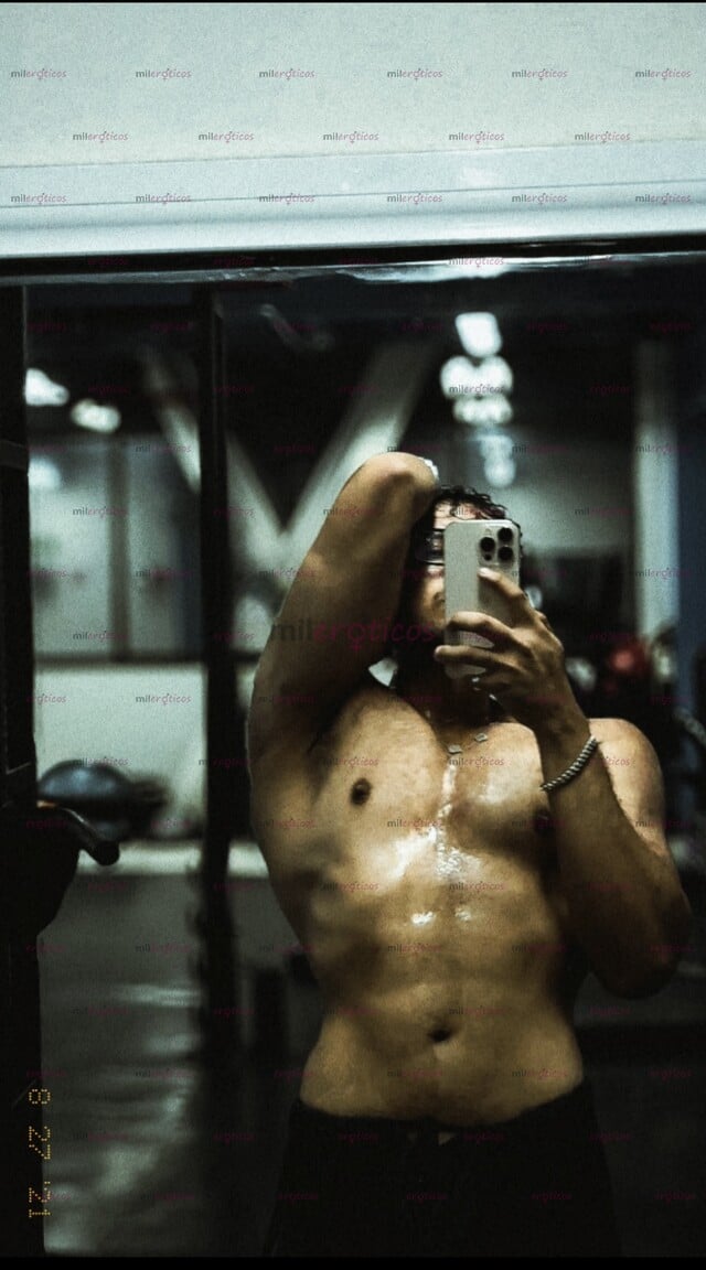 FOTOS DE MORRITOXL DE GYM HETERO CON 22CM PARA EXPRIMIR