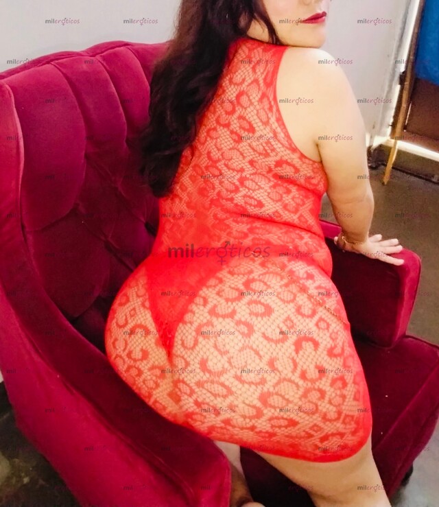 FOTOS DE NUEVA EN EL MEDIO, DISFRUTA DE UN SEXO DELICIOSO...