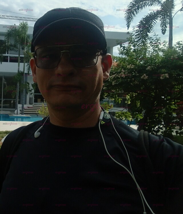 FOTOS DE SOMOS PAREJA SW BUSCAMOS CHICO SOLO O PAREJAS PARA MASAJE ERÓTICO
