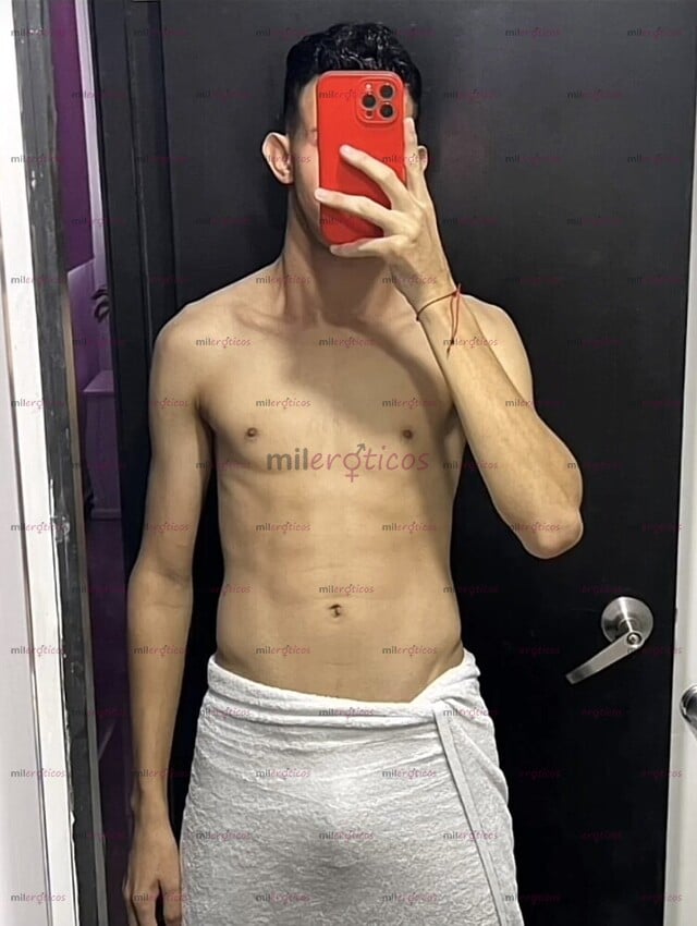 FOTOS DE JOVEN LECHERO ACT UNIVERSITARIO DE PASO POR TU CIUDAD 100% COMPLACIENTE LLÁMAME