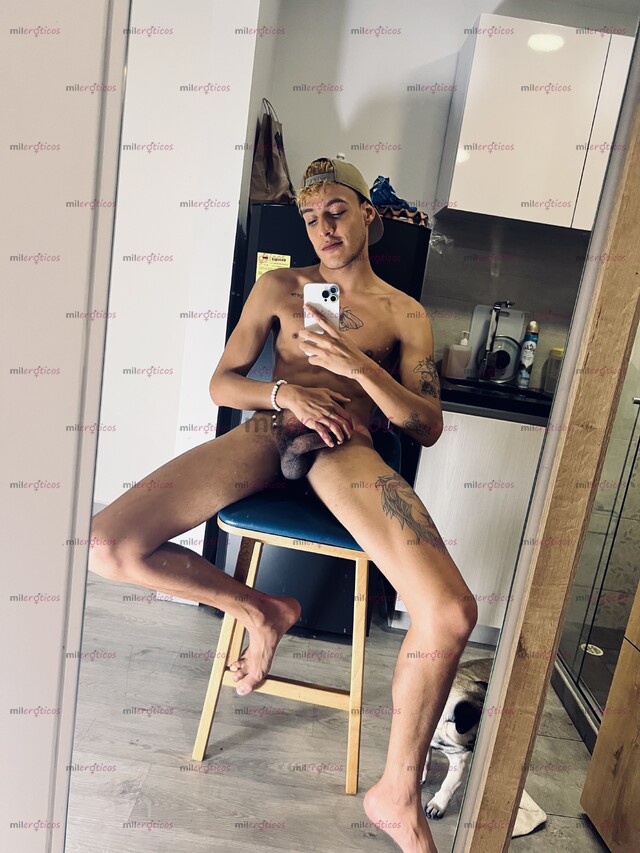 FOTOS DE SOLO VIRTUAL!! JOVEN SERIO ARRECHO MORBOSO Y CON 21CM Y FULL LECHE