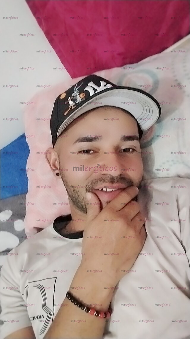 FOTOS DE HOMBRE JOVEN COLOMBIANO ARRECHO PARA MUJER