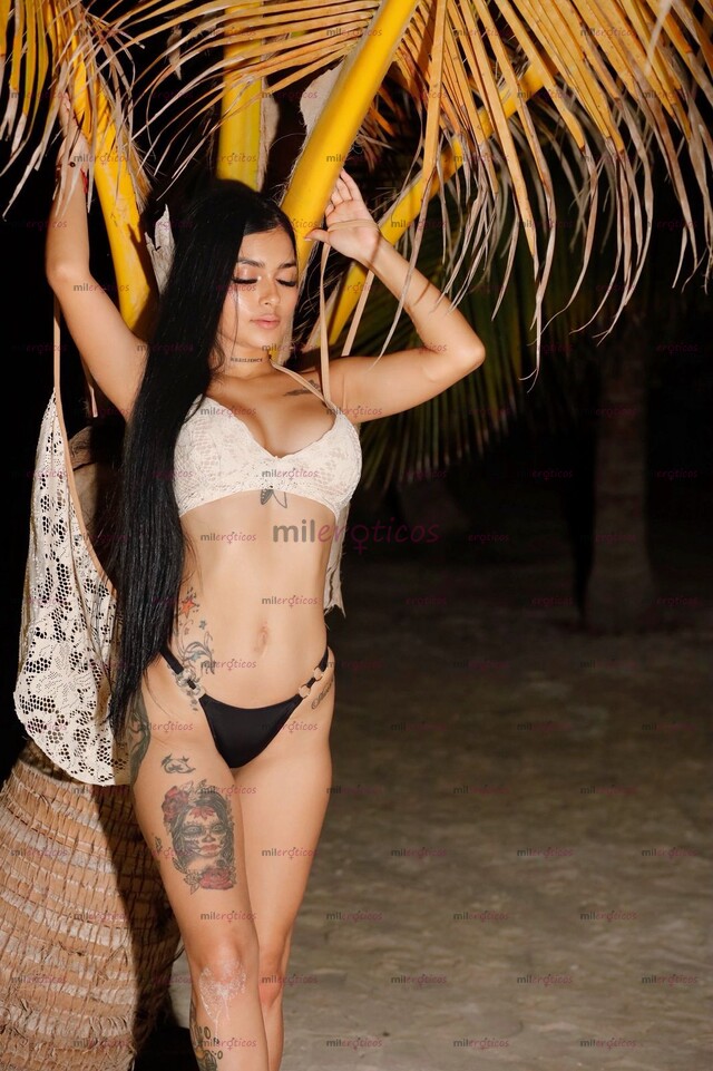 FOTOS DE ELEGANTE Y SOFISTICADA ALIZEE SANZETH MODELO FIT NATURAL 20 AÑOS