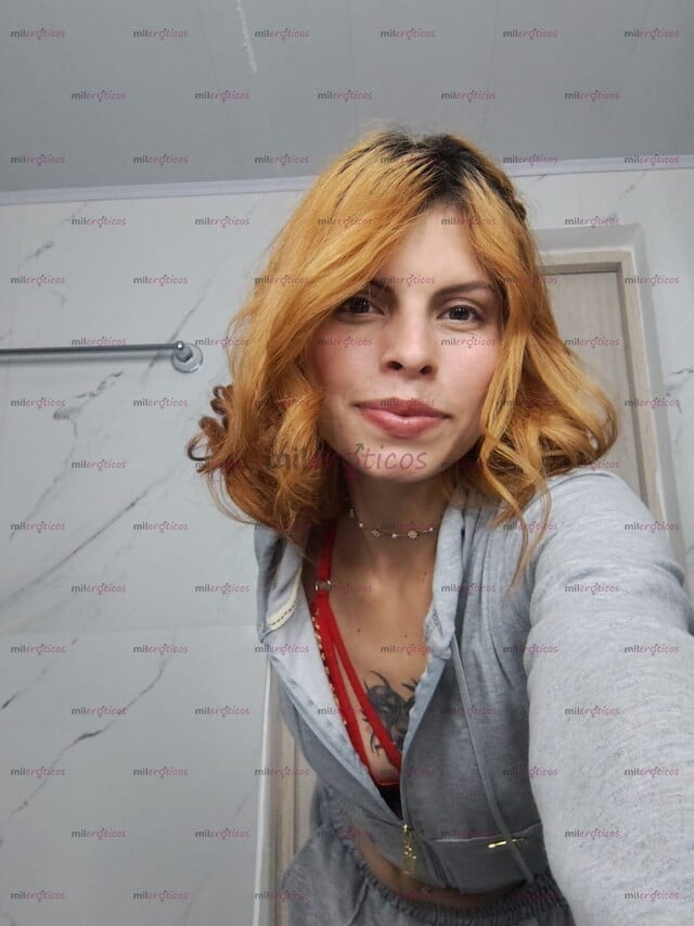 FOTOS DE RUBIA DE OJOS VERDES CALIENTE LINDA Y ENCANTADORA DISPUESTA A COMPLACETE