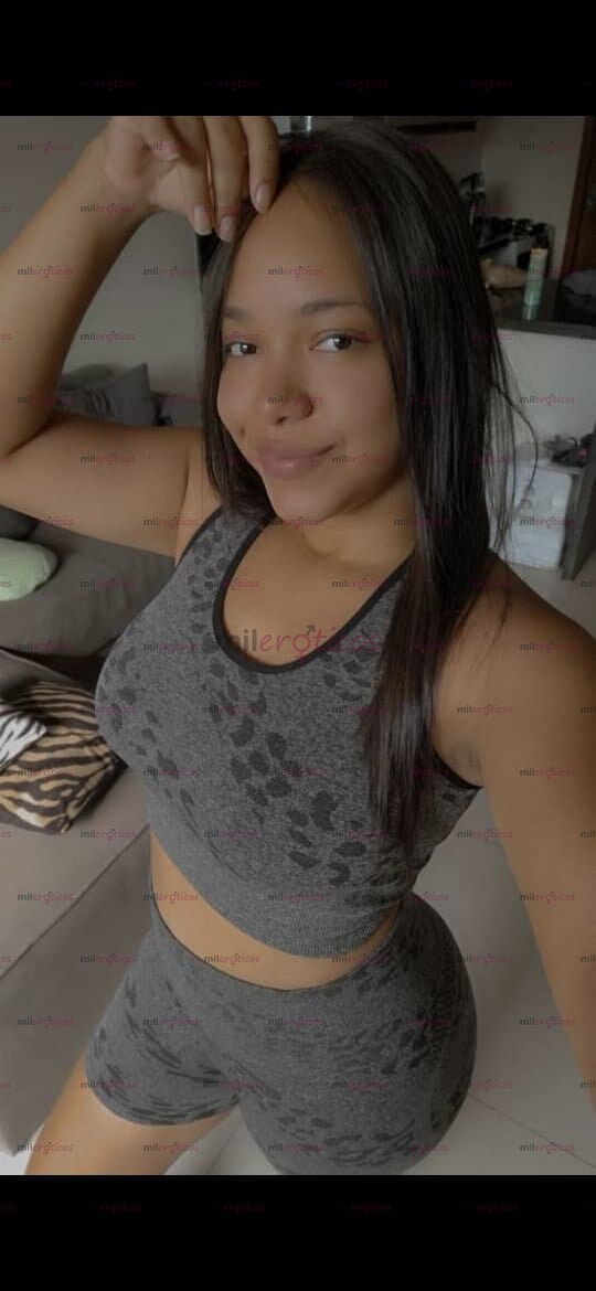 FOTOS DE SOY SASHA , DELICIOSA JOVENCITA CON LAS MEJORES PROMOCIONES DE ANAL.