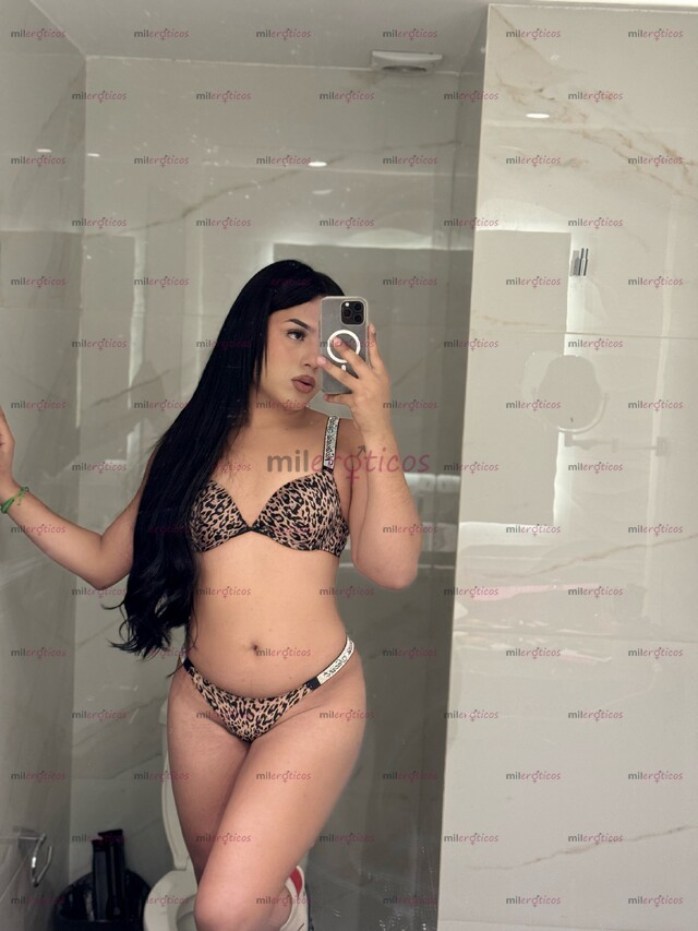 FOTOS DE MORENITA CANDENTE, ACTIVA Y PASIVA CON GANAS DE COGER