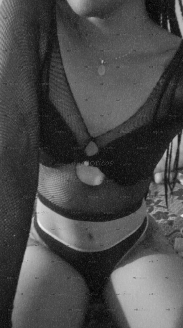 FOTOS DE SOY UNA CHICA ALGO DISCRETA, ALTA, DELGADA, CON GANAS DE COMPLACERTE EN TUS FETI