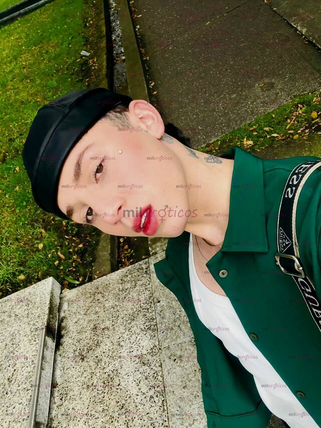 FOTOS DE CHICO UNIVERSITARIO CON GANAS DE DIVERTIRSE