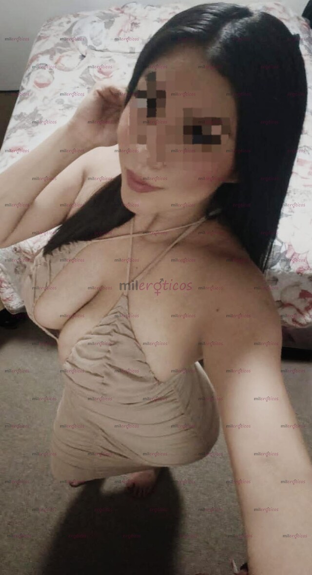 FOTOS DE JOVEN, GUAPA Y CON UN TRASERO RIQUÍSIMO !!