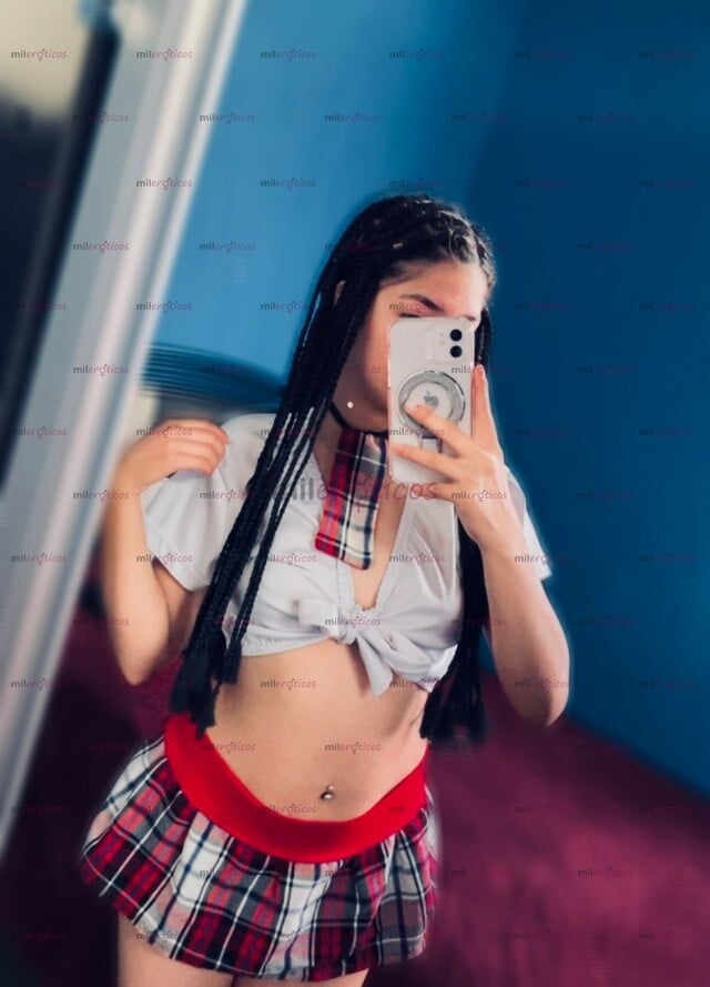 FOTOS DE SOY SOFIA DE 19 AÑOS VEN A DISFRUTA DE MI VAGINA APRETADITA Y MOJADITA