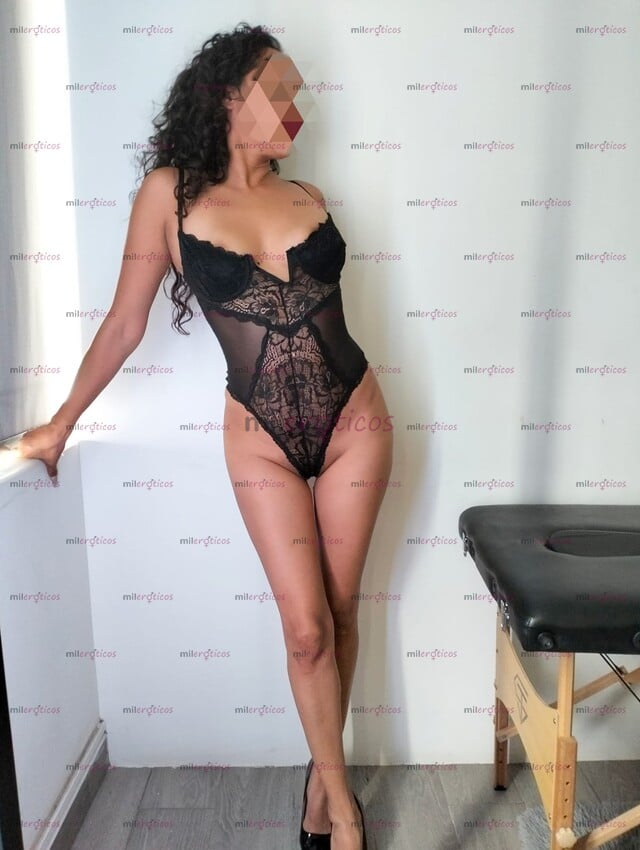 FOTOS DE KAREN, MASAJISTA DELGADITA, MORENA Y MUY CACHONDA, VEN A CONOCERME