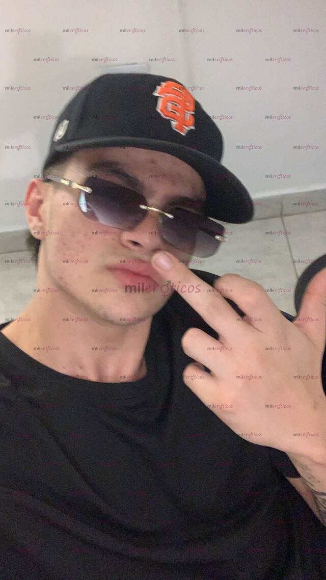 FOTOS DE 24CM Y 187 DE ALTURA,FLACO MACHO DOMINANTE NEA DISPONIBLE