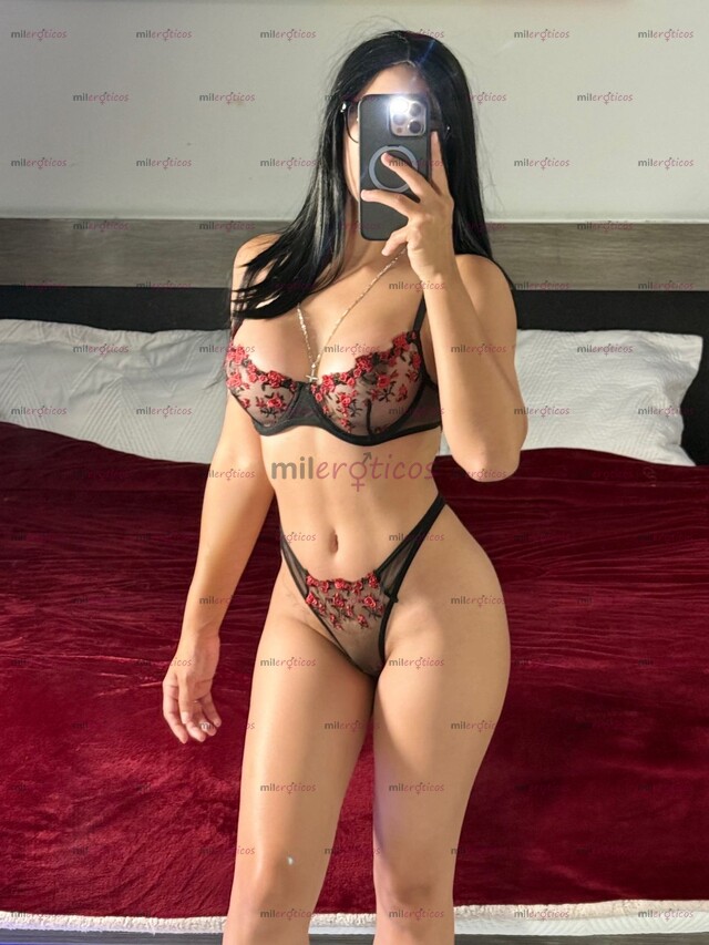 FOTOS DE VICKY PETIT, NENA HERMOSA PARA COMPLACERTE Y PASARLA BIEN