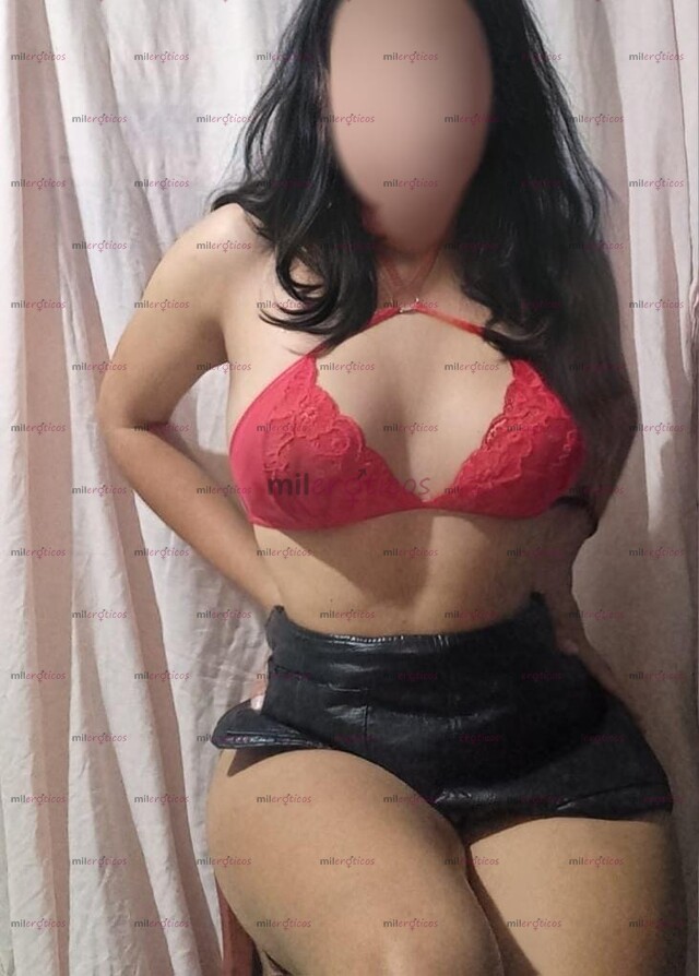 FOTOS DE ATRACTIVA SUPER CACHONDA Y SOBRETODO BIEN ALIVIABADA CON MIGO ARAS TODAS TUS FAN