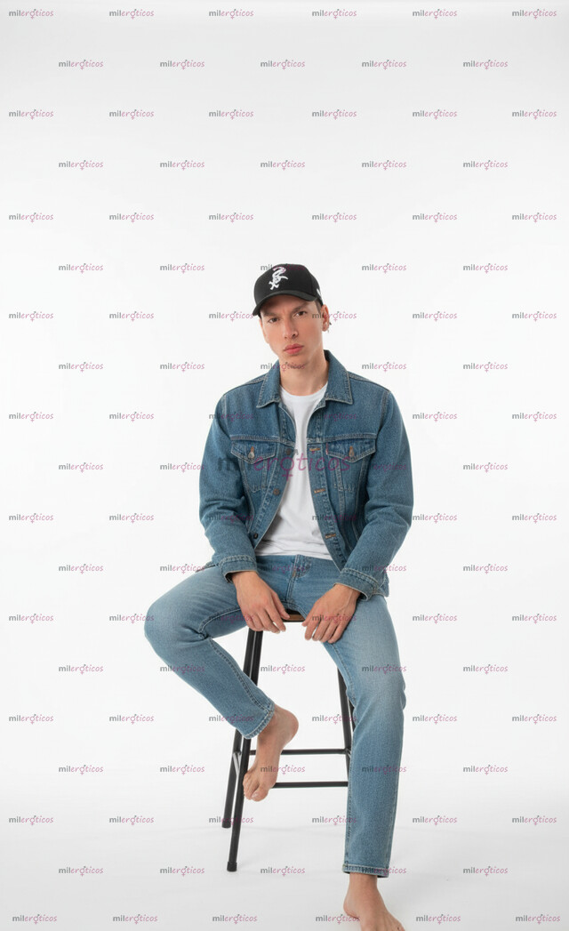 FOTOS DE FLACO, ALTO Y VERGON XL 23 CM DE PLACER.