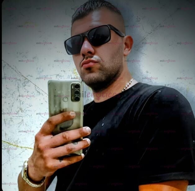 FOTOS DE GIGOLO GUAPO ALTO DOTADO DISPONIBLE EN TU CIUDAD PARA PASARLA RICO