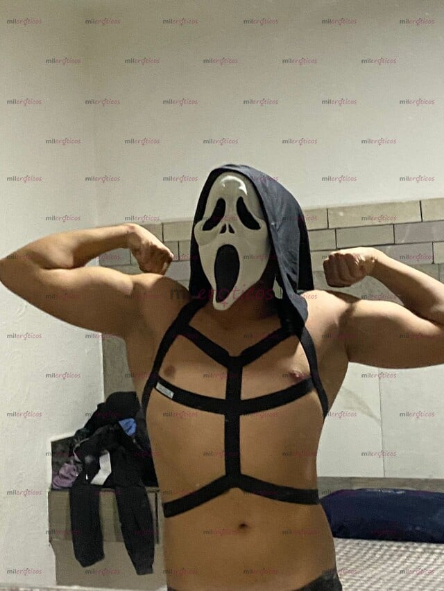 FOTOS DE HOLA SOY ANTHONY UN CHICO HETEROSEXUAL Y ADICTO AL SEXO VERSIÓN HALLOWEEN. .